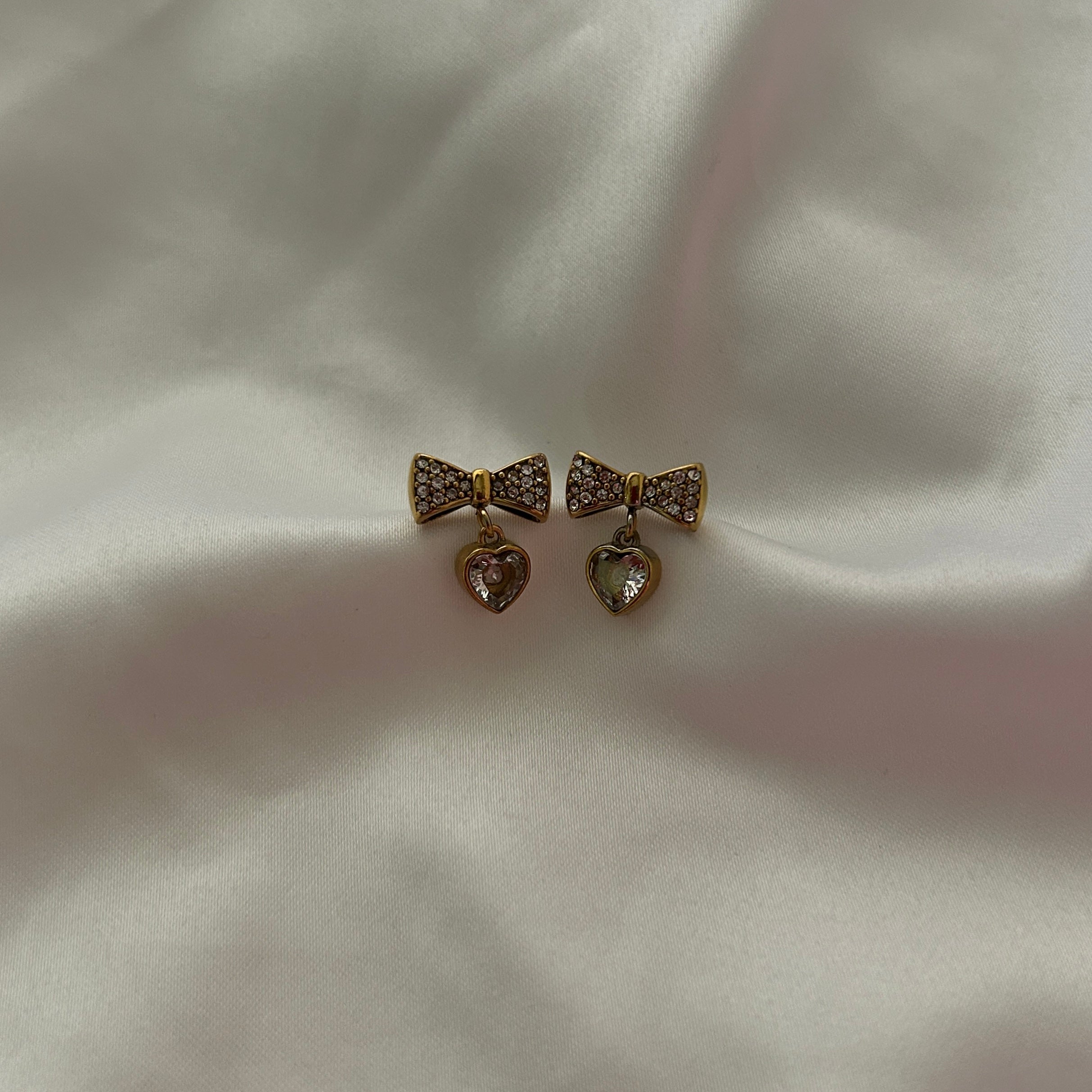 Lovelle Studs