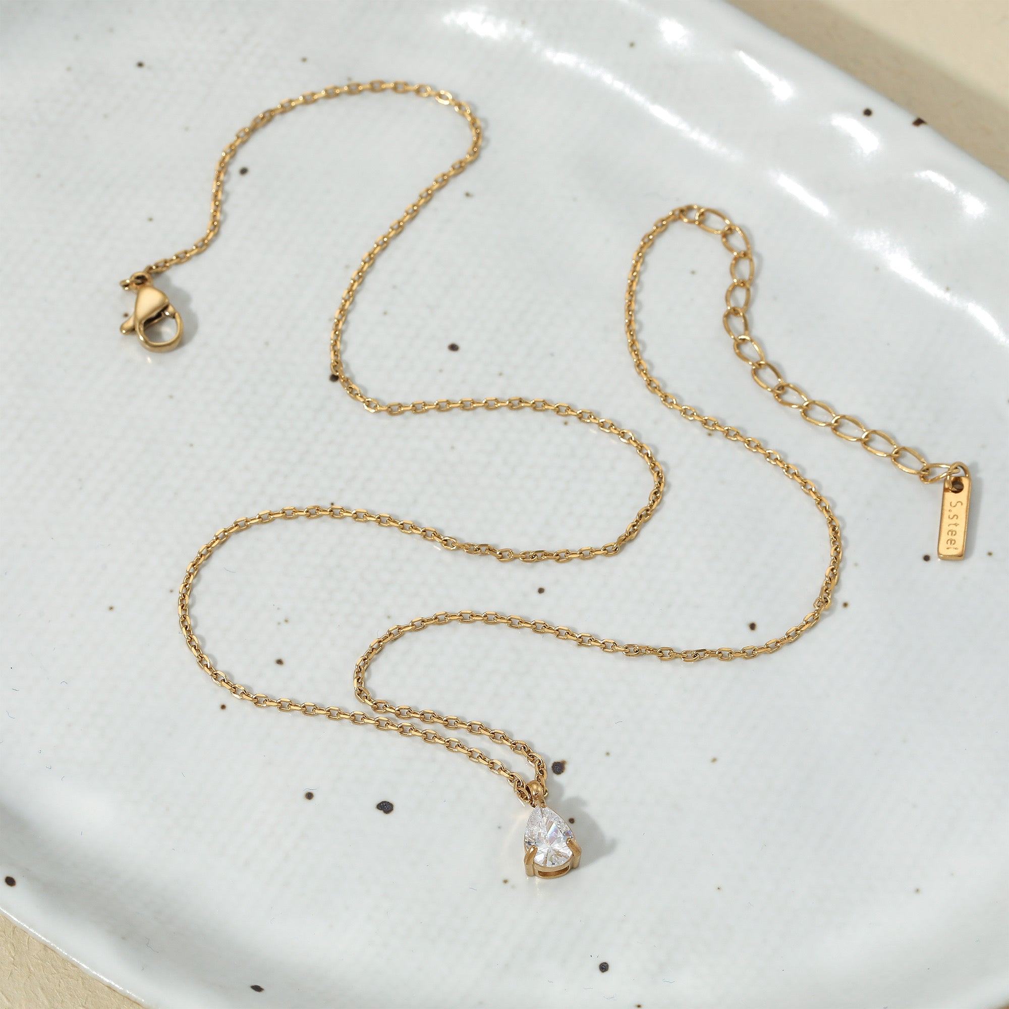 Elara Drop Necklace