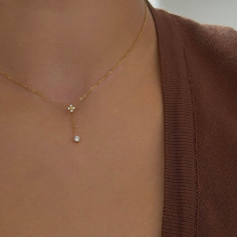 Agatha Necklace