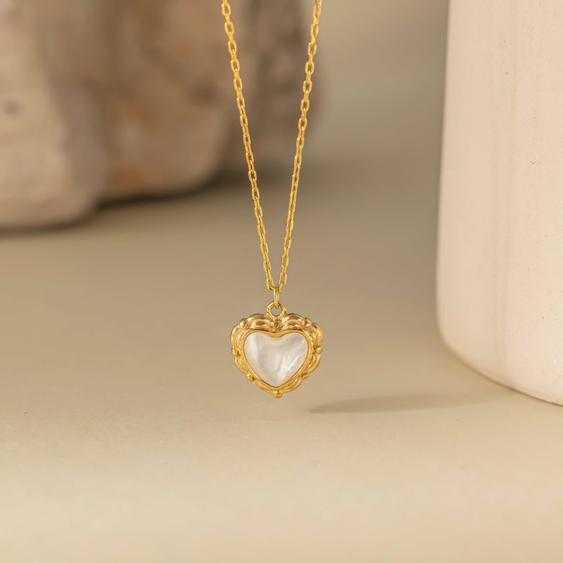 Amara Necklace