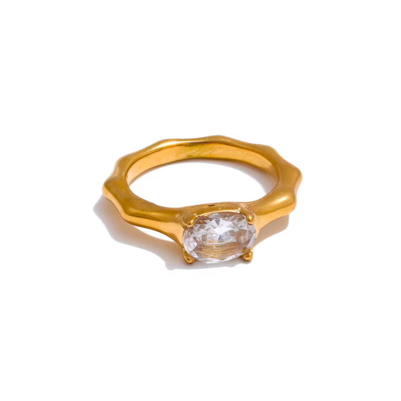 Ovaly Solitaire Ring