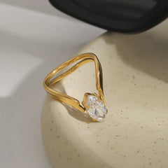 V-wing Ring