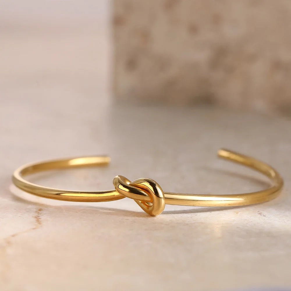 Knot Cuff