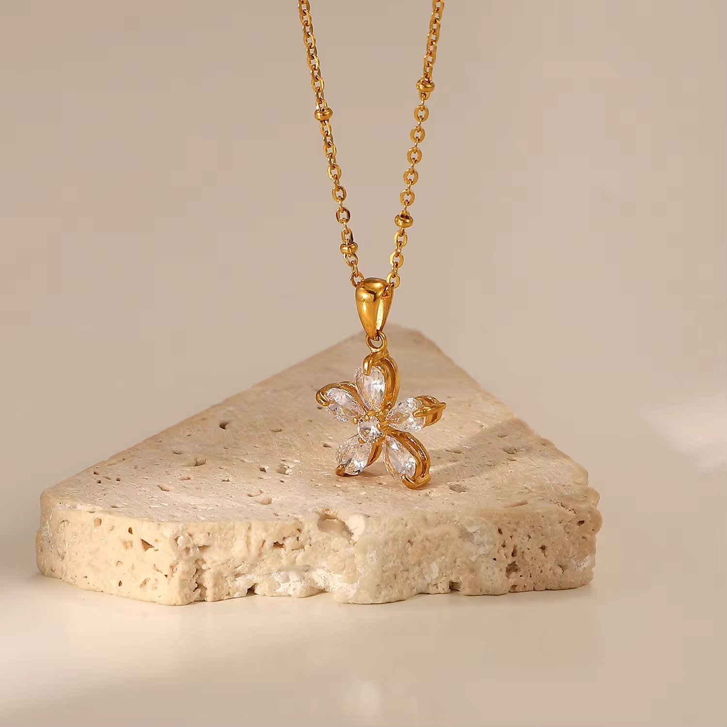 Flora Necklace