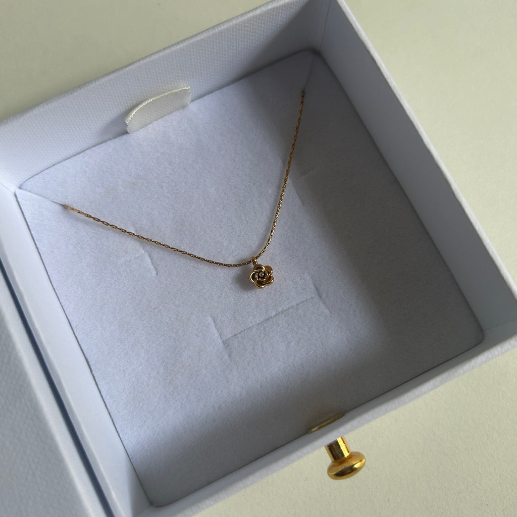 Roselin Necklace